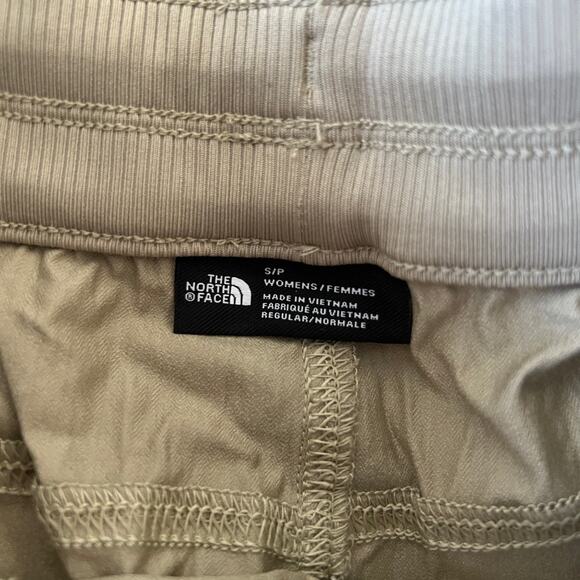 The North Face Aphrodite 2.0 Capri Pants Outdoor Active Wear Tan Small - Picture 7 of 9
